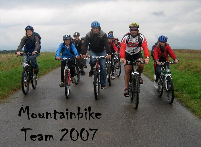 03_Gemeinsam_auf_dem_Radweg