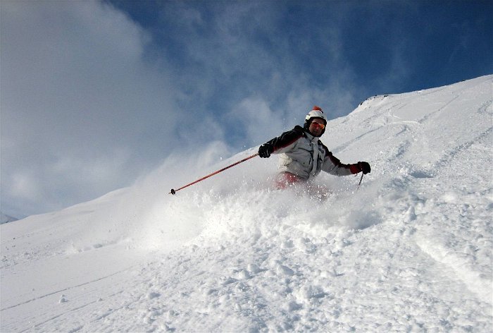20_Detlef_im_Tiefschnee