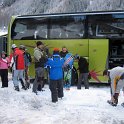64_Skischuhe_anziehen