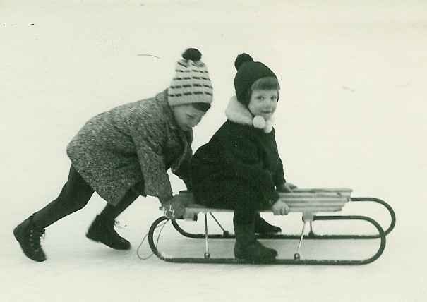 1969_04_Schlittenfahren