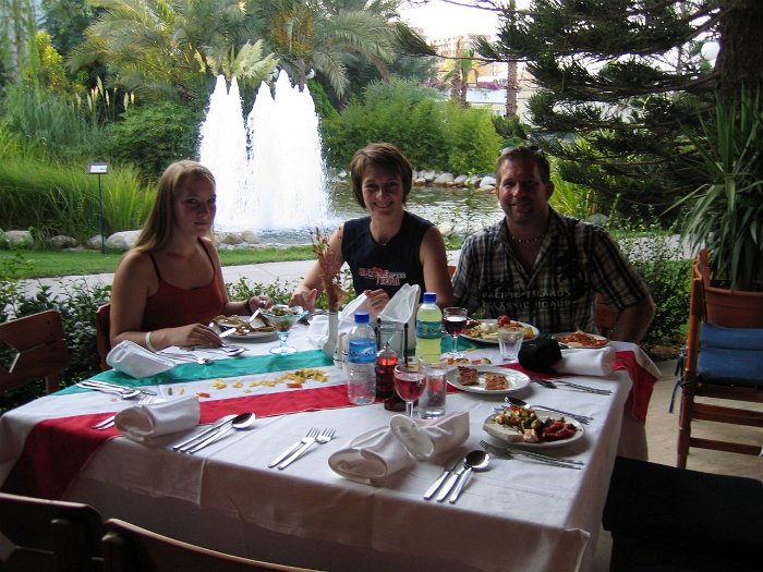 27_Gemuetliches_Abendessen
